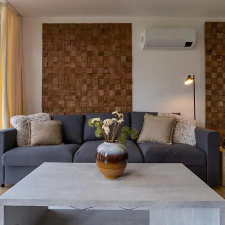 Moderní Se Zastřešenou Terasou V Docházkové Vzdálenosti Na Pláž Hébergement de vacances *